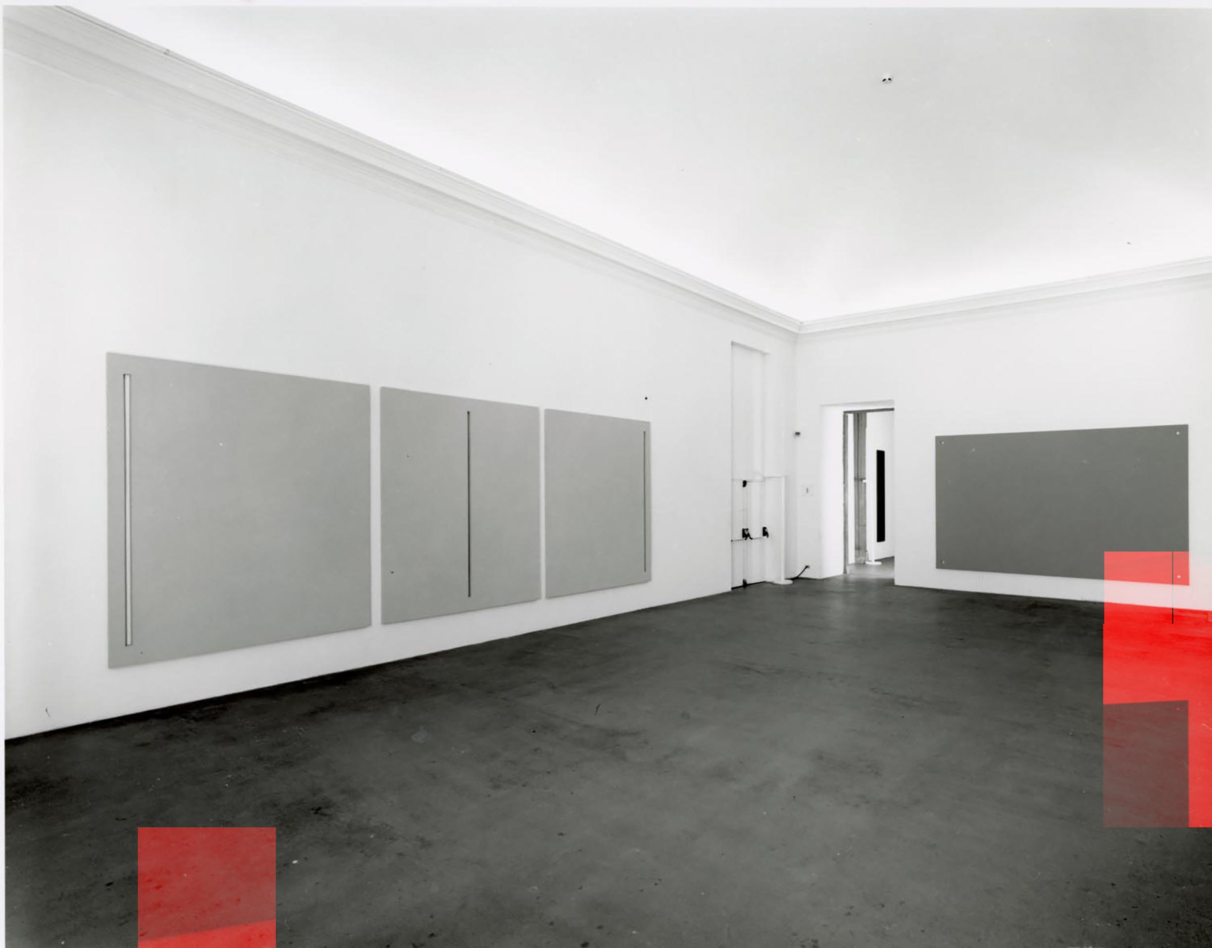 Alan Charlton, Slot paintings, 1971 e Square hole paintings, 1970